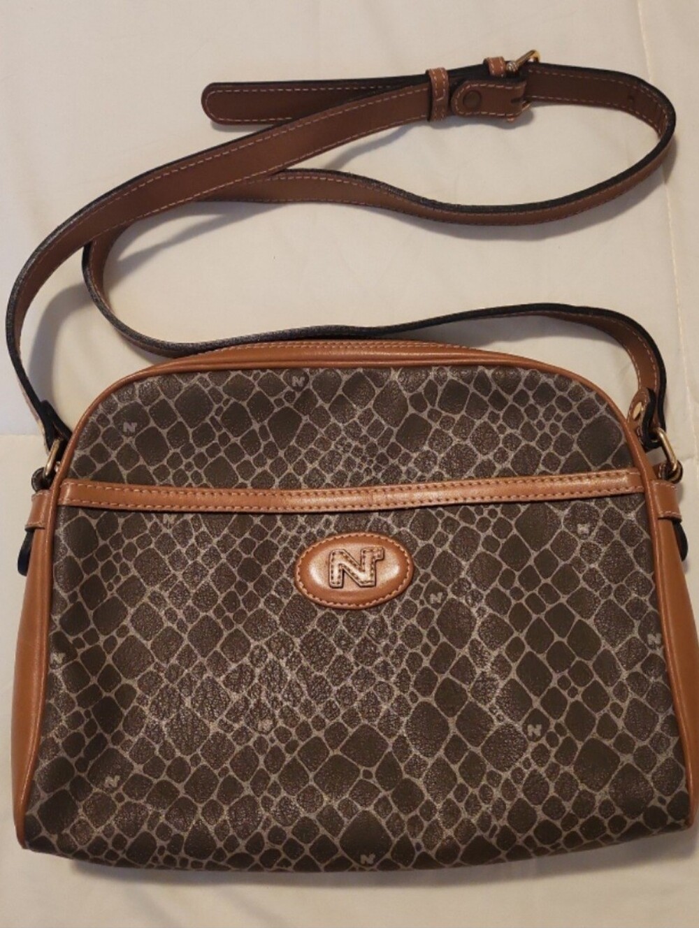 Nina Ricci Sling Bag